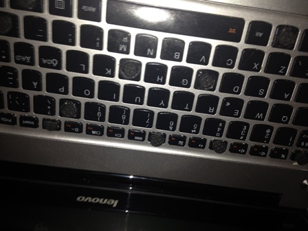 billede af tastatur med støttedupper